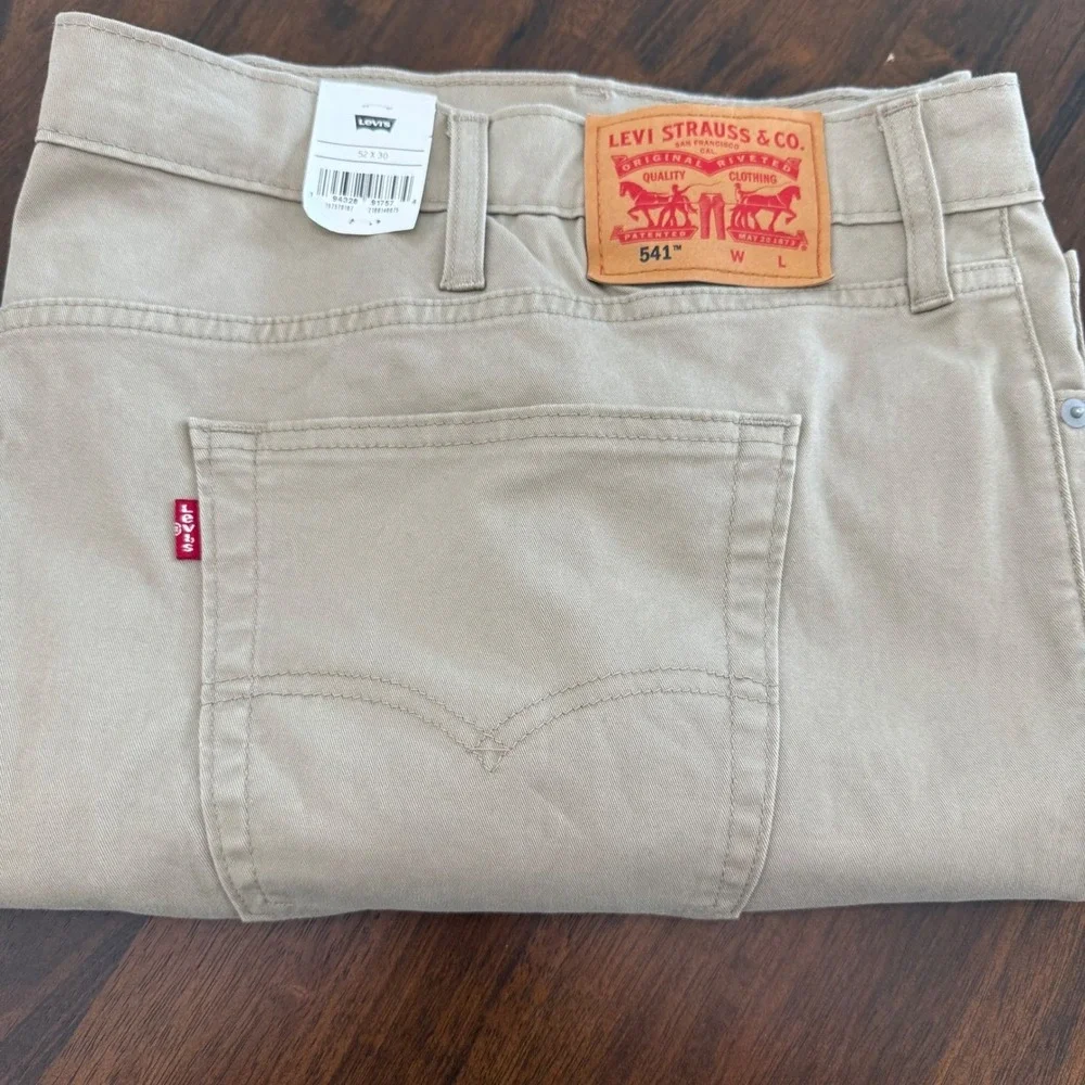 Levis levi 541
